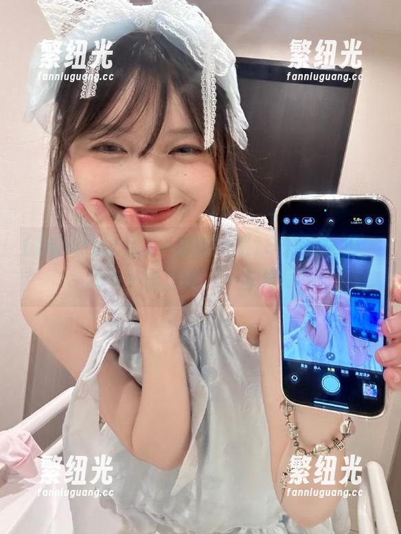 一边在线刷166.su吃瓜，脑中千思万绪，一言难尽！