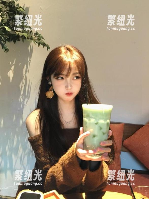 17c吃瓜 直达17c吃瓜,跟随我的思绪,大概会跳窜到无数槽点上…
