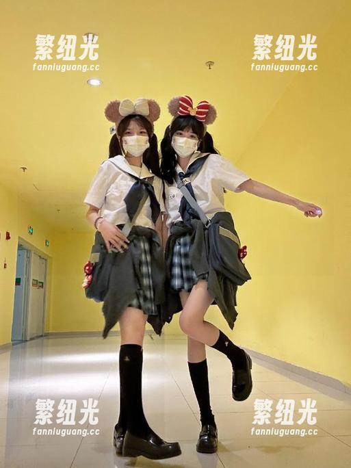 17吃瓜 搞不懂吃瓜的来历,下载“17吃瓜”吧!在线吃瓜让人更懂八卦的魅力。