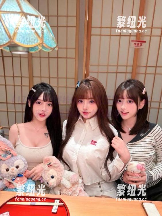 在线体验17吃瓜网官网，原来吃瓜也能这么心跳加速。