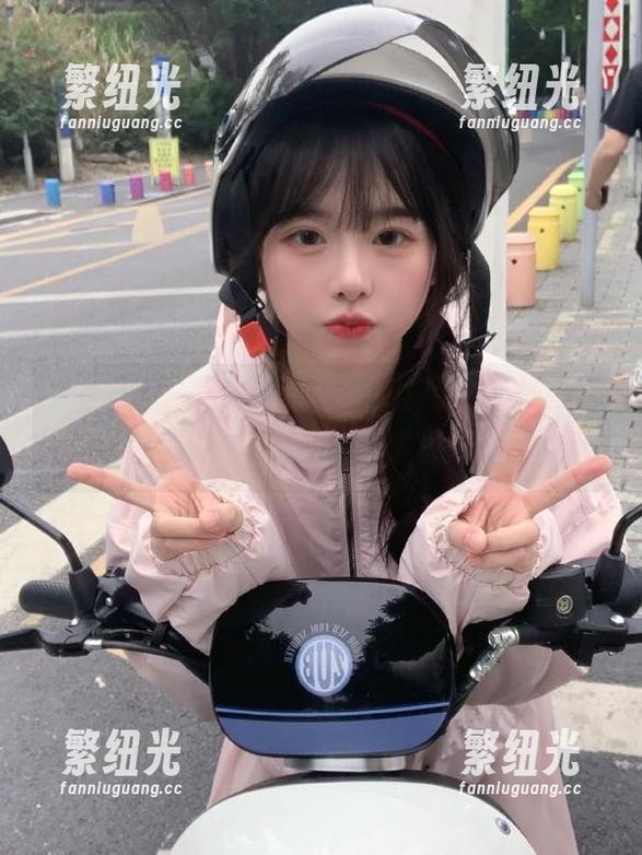 闲着没事，下载718娱乐，吃吃瓜也挺不错的，无聊时候最好的选择。
