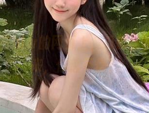 在hlw的网页上，瓜都能喷出水花来，你信不信？