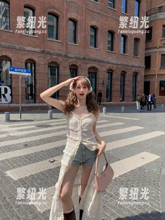 想淘宝八卦？来www.17网，导航超简单，哈哈，飞起来吧！