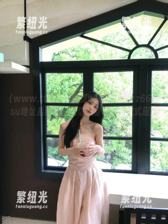 刷到www.tttzzz668.su地址后的我：这信息量堪比开放式厨房！