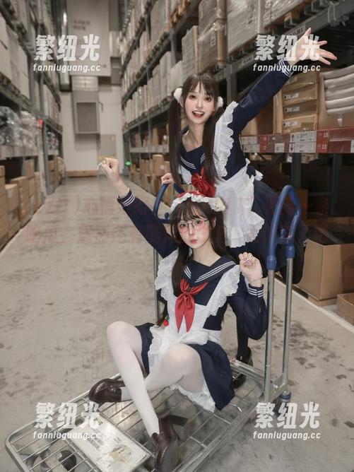 心情好好！“zztt11”更新一条吃瓜，居然还有酷炫的GIF，太诗意了吧！