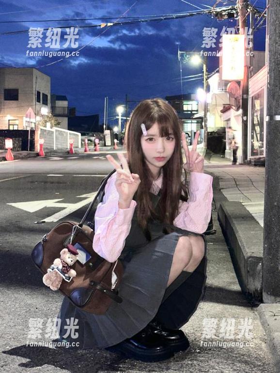 五一吃瓜 这一波,五一吃瓜官网线路犹如新鲜西瓜般涌出,绝对满足你对刺激的渴望!