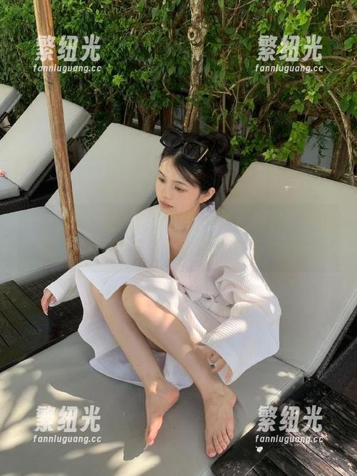 吃瓜网 有空就去吃瓜网那个爆料入口逛逛,满满的都是银色的光芒与暗流。