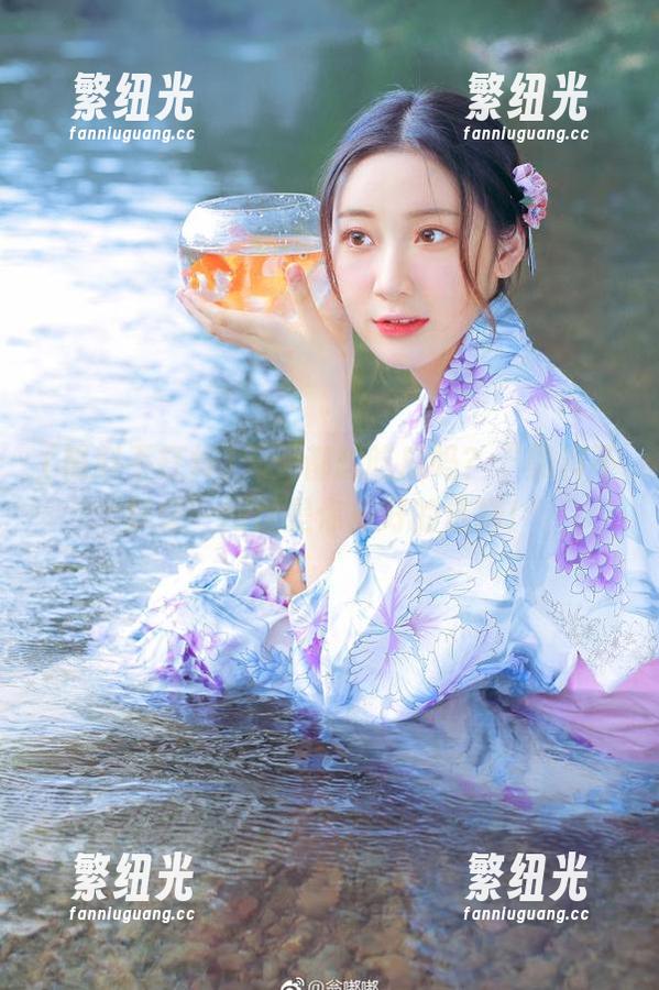 天天都想吃瓜吗？“黑料不打烊”网址是你最好的选择！