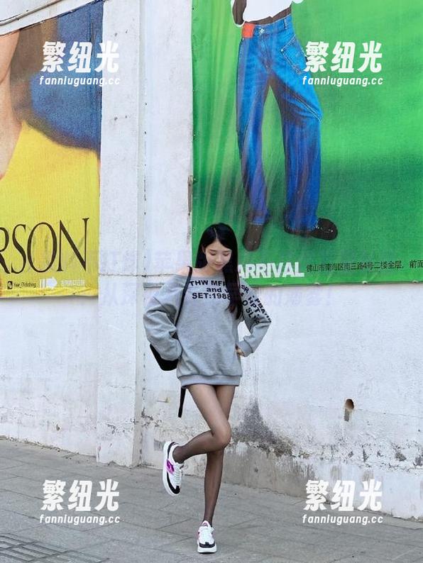 苹果版黑料不打烊万里长征：从深夜八卦到早晨的薄雾！
