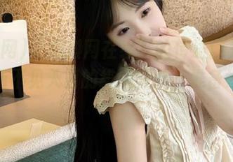 “黑料网在线”的传送门只为给你一场不见天日的绯闻狂欢，准备好了吗？
