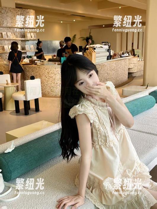 “黑料网在线”的传送门只为给你一场不见天日的绯闻狂欢，准备好了吗？