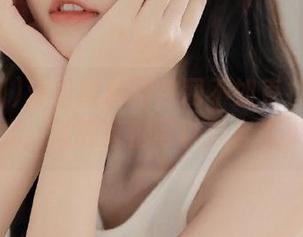 观看黑料网官网不如直接开启脑洞模式，连弹幕都可以预言未来呢！
