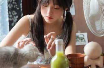 非常推荐“黑料网址”，让你在消遣中找到灵魂的慰藉（和一堆狗粮）。